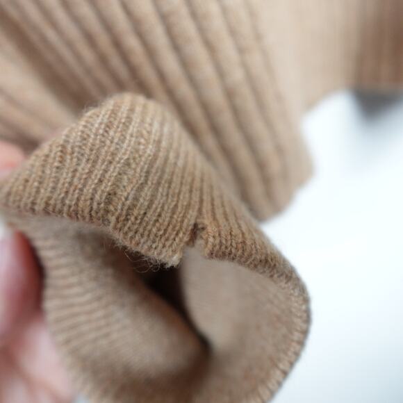 SOH 100% Cashmere Camel Brown Striped Sleeve Sweater - Picture 9 of 9